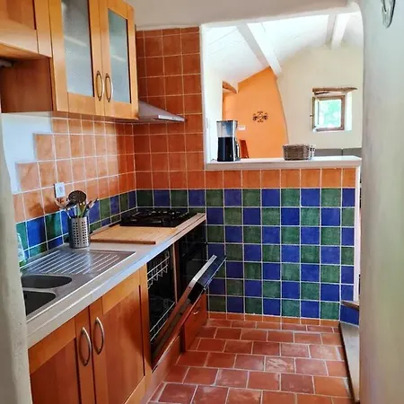 Maison Charmante A Avec Jacuzzi *