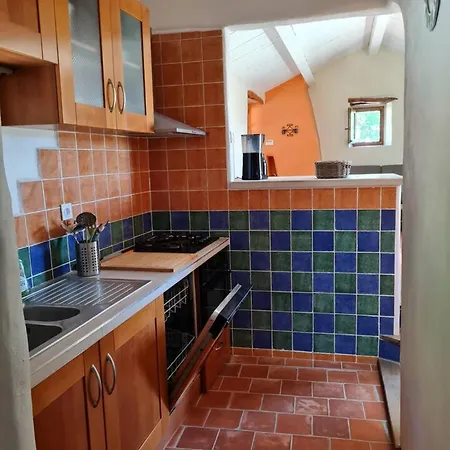 Maison Charmante A Avec Jacuzzi Feriehus *