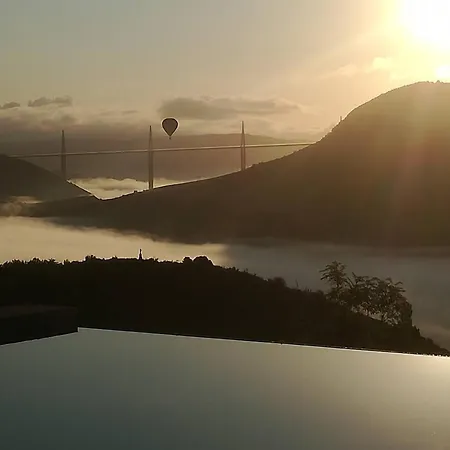 Maison Charmante A Avec Jacuzzi Feriehus